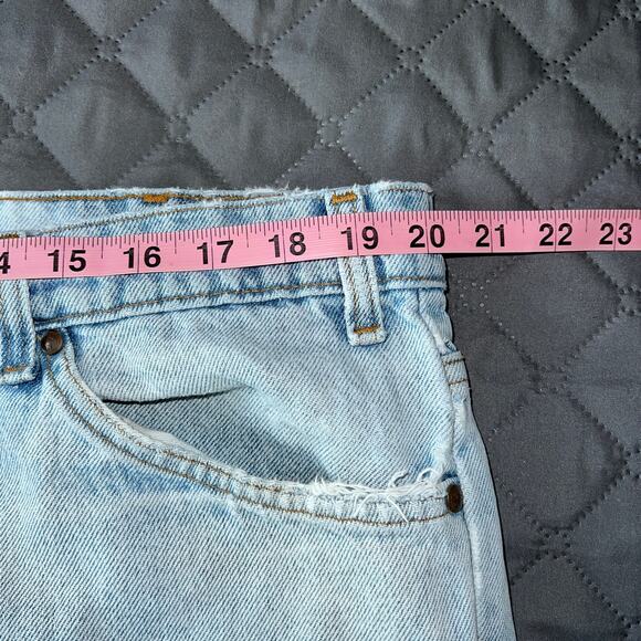 ✨Vintage Levi’s 540 Relaxed Fit Taper Jeans W42 L30 Men’s Light Wash Denim Pants - Picture 5 of 11